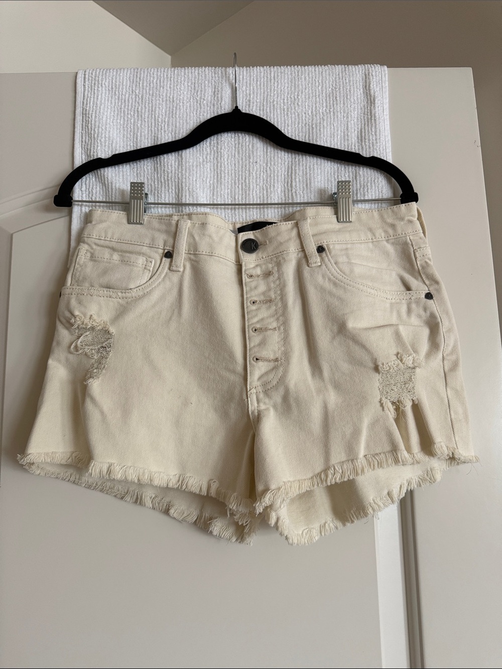 Kut from the Kloth Cream Frayed Denim Button-Fly Shorts